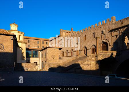 Piazza San Lorenzo, Viterbo, Latium, Italie Banque D'Images