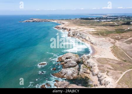 Paysage marin, côte océanique rocheuse, côte de France près de Quiberon. Banque D'Images