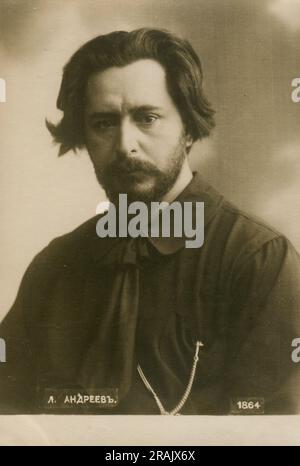 Leonid Nikolaievich Andreyev (russe : Леонид Николаевич Андреев, 21 août [O.S. 9 août] 1871 – 12 septembre 1919) était un dramaturge, romancier et écrivain russe, considéré comme le père de l'expressionnisme dans la littérature russe. Carte postale ancienne de l'Empire russe, 1900s. Banque D'Images