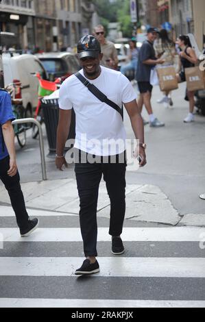 Milan, 04-07-2023 Samuel ETO'o, ancien footballeur de l'équipe nationale camerounaise et de Barcelone, Inter, avec qui il a remporté les « aigus », et maintenant président de la Fédération de football camerounaise, est actuellement aux yeux de la tempête pour une affaire de football extra-football. Samuel pourrait rencontrer des difficultés car sa fille Erika do Rosario Nieves, âgée de 22 ans, a demandé 1 ans de prison en Espagne par l'intermédiaire de son avocat. La fille n'a jamais été reconnue par ETO'o comme sa fille, et pour cette raison, en 2018, il a commencé une affaire légale pour obtenir la reconnaissance, fournissant toutes les preuves nécessaires pour démontrer la parenté de sang. Dernier Banque D'Images