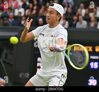 Londres, GBR. 04th juillet 2023. London Wimbledon Championships Day 2 04//07/2023 Ryan Peniston (GBR) match du premier tour crédit: Roger Parker/Alamy Live News Banque D'Images