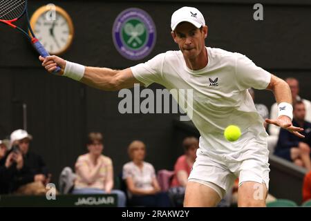 Londres, Inglaterra. 04th juillet 2023. Andy Murray (GBR) lors du tournoi de Wimbledon 2023 qui s'est tenu à Londres, en Angleterre. Crédit: Andre Chaco/FotoArena/Alamy Live News Banque D'Images