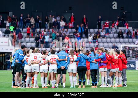 Biel, Suisse. 30th juin 2023. Suisse, Bienne, 30 juin 2023: Teamhuddle de Suisse après le match international de football amical entre la Suisse et la Zambie à Tissot Arena à Bienne, Suisse. (Daniela Porcelli/SPP) crédit: SPP Sport presse photo. /Alamy Live News Banque D'Images