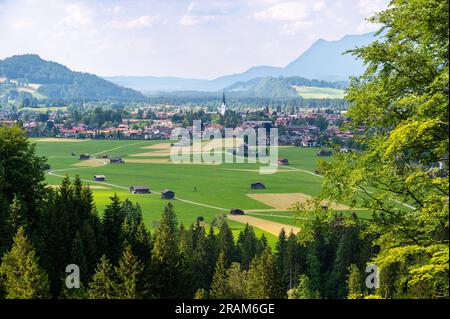 Vue panoramique sur Obersdorf en Bavière, Allemagne Banque D'Images