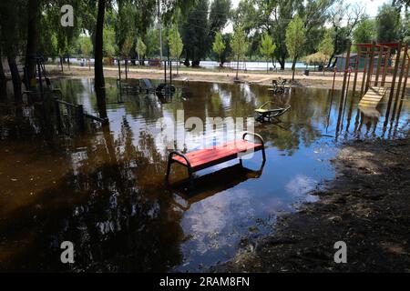 Les conséquences des inondations dans le parc, printemps Banque D'Images