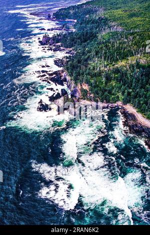 Aérien de l'île Graham, archipel Haida Gwaii, C.-B., Canada Banque D'Images