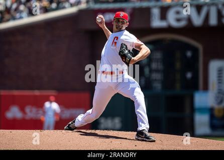 Juillet 04 2023 San Francisco CA, États-Unis Keaton Winn (67), lanceur débutant à San Francisco, livre le ballon lors du match MLB entre les Mariners de Seattle et les Giants de San Francisco à Oracle Park San Francisco Calif. Thurman James/CSM Banque D'Images