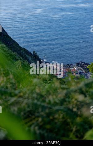 Vue sur la falaise côté nord de l'île de Madère Banque D'Images