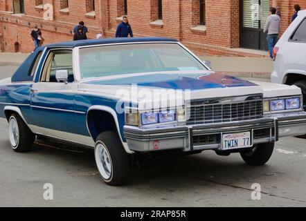 1977 Cadillac coupe Deville lowrider voiture San Francisco Californie États-Unis Banque D'Images