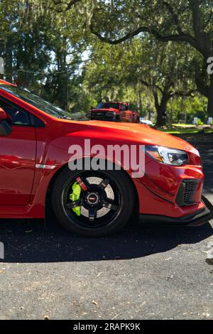 voiture de sport rouge subaru wrx sti Banque D'Images