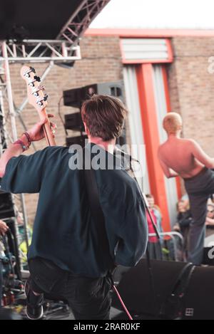 Le groupe Shame joue sur la scène de New Bird Street lors du Liverpool Soun City le 4 mai 2019. Banque D'Images