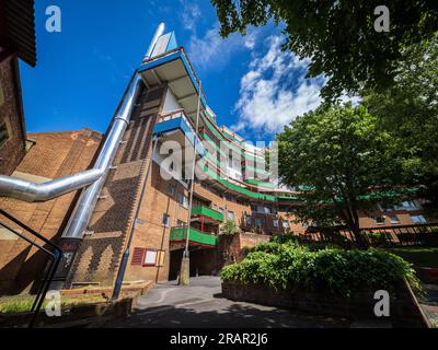 Un grand plan du Byker Wall, Newcastle, Royaume-Uni par une journée ensoleillée Banque D'Images