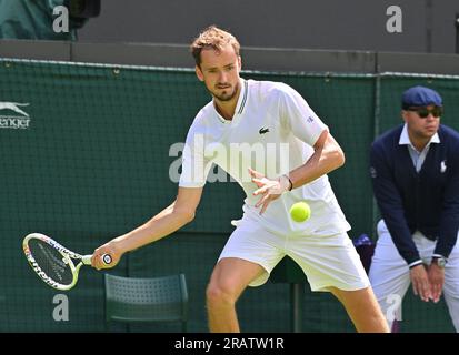 Londres, GBR. 05 juillet 2023. Londres Wimbledon Championships Day 3 05//07/2023 Daniil Medvedev match de premier tour crédit : Roger Parker/Alamy Live News Banque D'Images