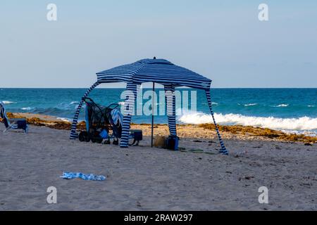 Tente près de la plage en Floride Banque D'Images