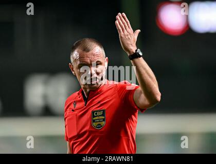 Belo Horizonte, Brésil. 05 juillet 2023. Arbitre Leandro Pedro Vuaden, lors du match entre America Mineiro et Corinthians, pour la coupe du Brésil 2023, au stade Arena Independencia, à Belo Horizonte le 05 juillet. Photo : Gledston Tavares/ crédit : DiaEsportivo/Alamy Live News Banque D'Images