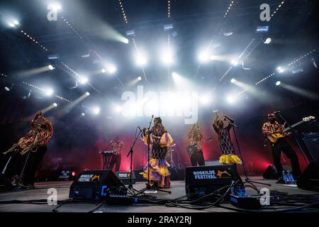 Roskilde, Danemark. 30 juin 2023. La chanteuse et compositrice Florence Adooni donne un concert en direct pendant le festival de musique danois Roskilde Festival 2023 à Roskilde. (Crédit photo : Gonzales photo - Peter Troest). Banque D'Images