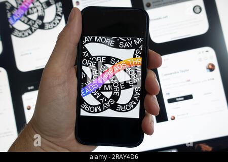 Edimbourg, Royaume-Uni,. 6 juillet 2023. Détail du logo de l'application threads sur l'écran du téléphone intelligent. L'application threads est mise en ligne aujourd'hui . Threads est un rival Twitter produit par Meta et est conçu pour être intégré à Instagram. Iain Masterton/Alamy Live News Banque D'Images