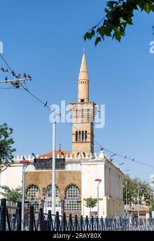 Vue de la mosquée EL Atik dans la ville de Sétif. Le célèbre monument de la ville. Banque D'Images