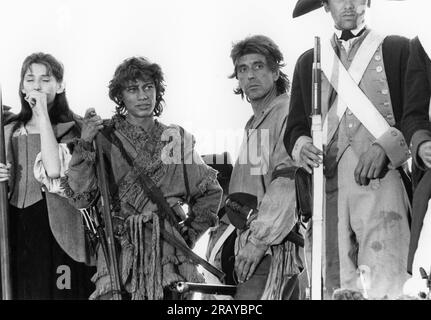 DEXTER FLETCHER et AL PACINO dans LA RÉVOLUTION 1985 réalisateur HUGH HUDSON scénariste Robert Dillon musique John Corigliano costume design John Mollo producteur Irwin Winkler Royaume-Uni-Norvège coproduction Goldcrest films International / Viking films / Warner Bros. (US) - Columbia-EMI-Warner Banque D'Images