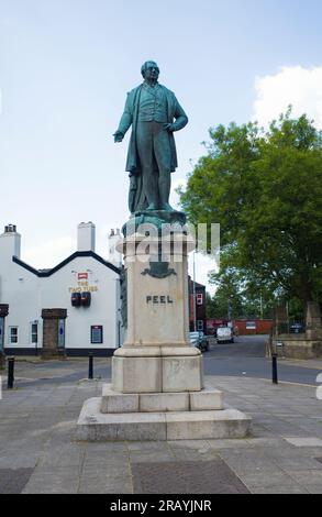 Statue de Sir Robert Peel dans le centre de Bury Banque D'Images