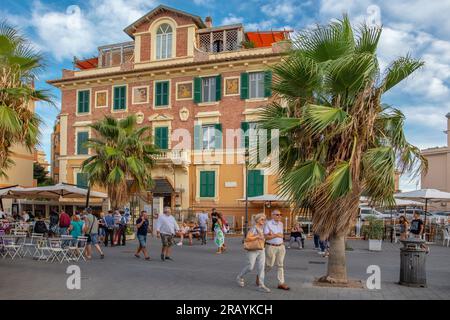 Via Luco Coilio, Lido di Ostia, Roma, Latium, Italie. Banque D'Images