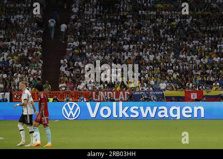 6 juillet 2023. GELSENKIRCHEN - Publicité Volkswagen lors du match amical Interland entre l'Allemagne et la Colombie au Veltins-Arena le 20 juin 2023 à Gelsenkirchen en Allemagne. AP | taille néerlandaise | BART STOUTJESDYK crédit : ANP/Alamy Live News Banque D'Images