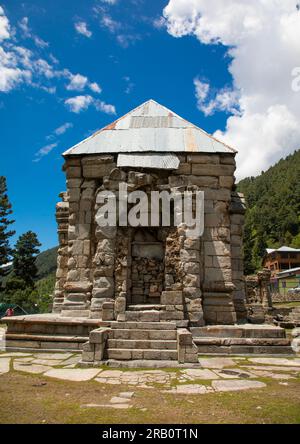 Ruines du temple Naranag sur l'ancien site de pèlerinage hindou, Jammu-et-Cachemire, Kangan, Inde Banque D'Images