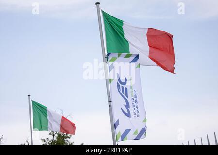 Monza, Italie. 06 juillet 2023. Illustration, drapeau italien pendant les 6 heures de Monza 2023, 3e manche du Championnat du monde d'Endurance FIA 2023, du 7 au 9 juillet 2023 sur l'Autodrome Nazionale di Monza, à Monza, Italie - photo Julien Delfosse/DPPI crédit : DPPI Media/Alamy Live News Banque D'Images