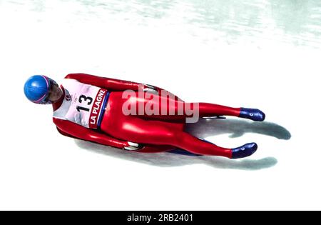 Nadezhda Danilina (EUN) lors de la compétition de luge simple féminine aux Jeux Olympiques d'hiver de 1992 Banque D'Images