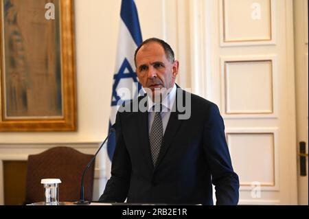 Athènes, Grèce. 06 juillet 2023. George Gerapetritis Ministre des Affaires étrangères de Grèce lors des déclarations à la presse. (Photo de Dimitrios Karvountzis/Pacific Press) crédit : Pacific Press Media production Corp./Alamy Live News Banque D'Images