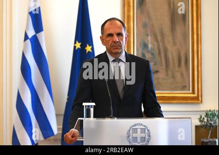 Athènes, Grèce. 06 juillet 2023. George Gerapetritis Ministre des Affaires étrangères de Grèce lors des déclarations à la presse. (Photo de Dimitrios Karvountzis/Pacific Press) crédit : Pacific Press Media production Corp./Alamy Live News Banque D'Images