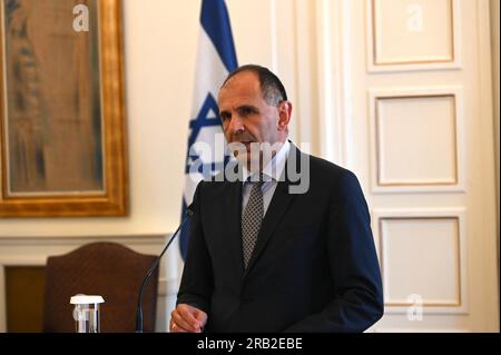 Athènes, Grèce. 06 juillet 2023. George Gerapetritis Ministre des Affaires étrangères de Grèce lors des déclarations à la presse. (Photo de Dimitrios Karvountzis/Pacific Press) crédit : Pacific Press Media production Corp./Alamy Live News Banque D'Images