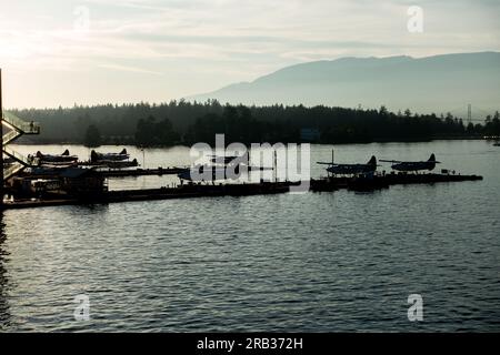 Le Vancouver Harbour Flight Centre est le terminal d’hydravions du centre-ville de Vancouver. Banque D'Images