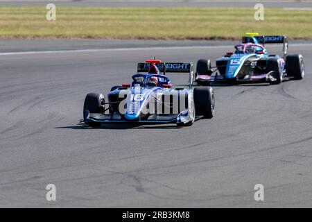 Luke Browning (GBR) en pratique pour la course de Formule trois lors du GRAND PRIX DE GRANDE-BRETAGNE DE FORMULE 1 ARAMCO 2023 au circuit de Silverstone, Silverstone, Royaume-Uni, le 6 juillet 2023 Banque D'Images