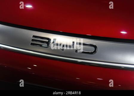 Bangkok, Thaïlande. 07 juillet 2023. Un logo BYD vu lors du Thailand Fast Auto Show 2023 au Bangkok International Trade and Exhibition Center (BITEC). Crédit : SOPA Images Limited/Alamy Live News Banque D'Images