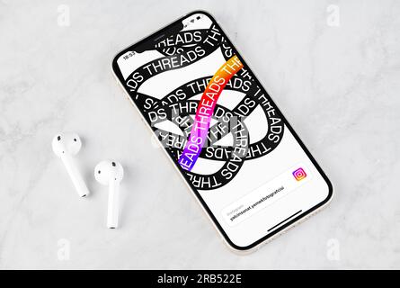 Antalya, Turquie - 7 juillet 2023. Application threads ajoutée à l'App Store apparaissant sur l'écran de l'iphone. La nouvelle application de Meta Platforms rivalisait avec Twitter Banque D'Images