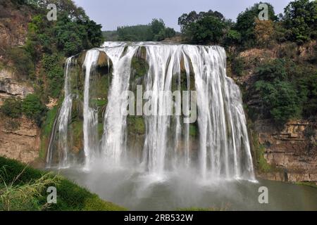 Chine. Province de Guizhou. Cascade de Huangguoshu Banque D'Images