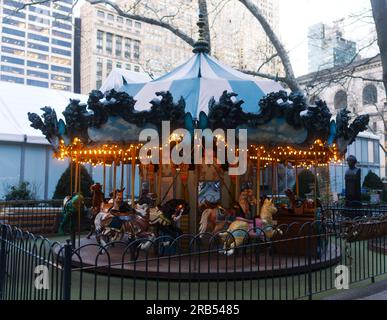 Bryant Park Carousel, New York Banque D'Images