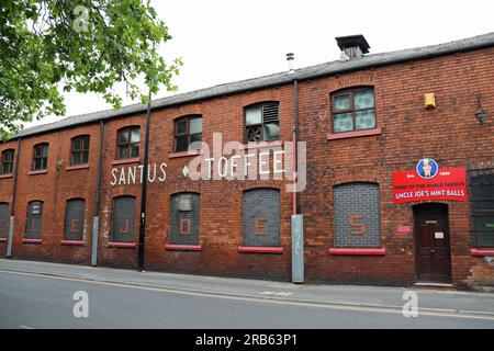 Accueille les célèbres boules Uncle Joes Mint à Wigan dans le Grand Manchester Banque D'Images