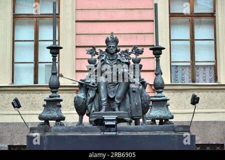 Saint-Pétersbourg. Russie - juin 2. 2017. Empereur russe Paul I. Monument dans la cour du château Mikhailovsky Banque D'Images