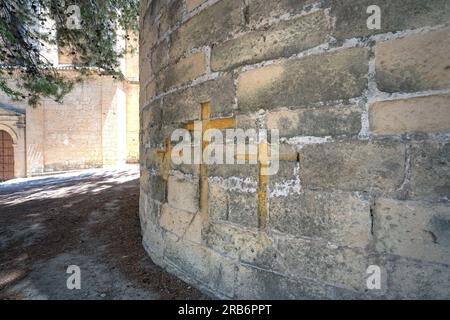 Croix sur le Bastion Nord-Ouest à Iglesia de la Villa Eglise ancien château de Montefrio - Montefrio, Andalousie, Espagne Banque D'Images