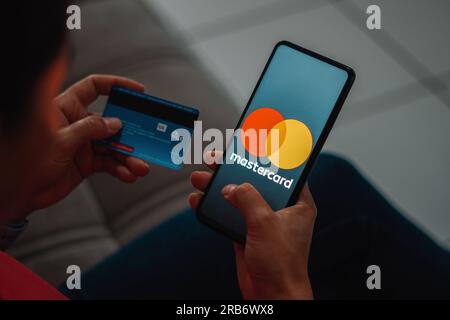 Brésil. 07 juillet 2023. Sur cette photo, le logo Mastercard est affiché sur l'écran d'un smartphone. Crédit : SOPA Images Limited/Alamy Live News Banque D'Images