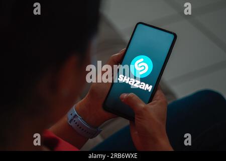 Brésil. 07 juillet 2023. Sur cette photo, le logo Shazam est affiché sur l'écran d'un smartphone. Crédit : SOPA Images Limited/Alamy Live News Banque D'Images