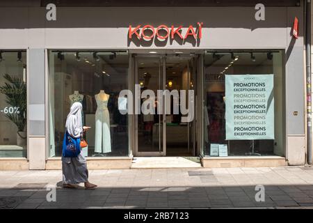 Un magasin Kookai dans le centre de Marseille, France. 07 juillet 2023. Photo de Laurent Coust/ABACAPRESSS.COM. Crédit : Abaca Press/Alamy Live News Banque D'Images