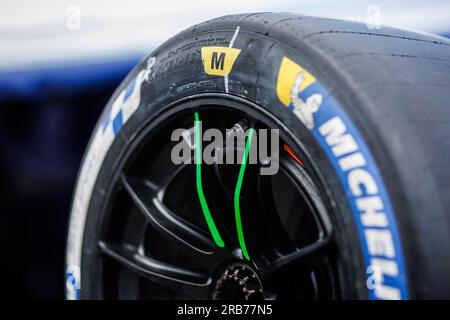 michelin, technicien, michelin, pneus, pneus, pneus, Lors des 6 heures de Monza 2023, 3e manche du Championnat du monde d'Endurance FIA 2023, du 7 au 9 juillet 2023 sur l'Autodrome Nazionale di Monza, à Monza, Italie Banque D'Images