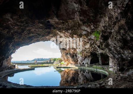 Grotte de Sperlonga dans les ruines de Tiberio - Italie Banque D'Images