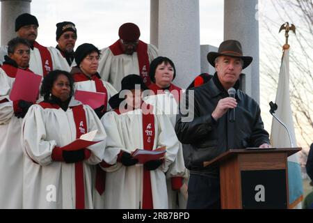 Cérémonie annuelle d'illumination du mémorial du champ de bataille national d'Antietam, Sharpsburg, Maryland, avec le secrétaire Dirk Kempthorne parmi les participants Banque D'Images