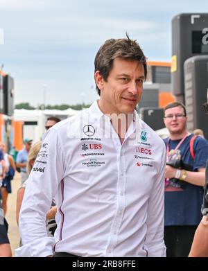 Towcester, Royaume-Uni. 08 juillet 2023. Silverstone, Towcester, Northamptonshire, Royaume-Uni le 08 2023 juillet. Toto Wolff arrive au Paddock lors du Grand Prix de Grande-Bretagne de Formule 1 Aramco à Silverstone, Towcester, Northamptonshire, Royaume-Uni le 08 2023 juillet. Crédit : Francis Knight/Alamy Live News Banque D'Images