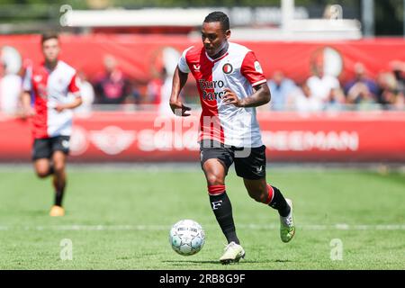 Barendrecht, pays-Bas. 08 juillet 2023. BARENDRECHT, PAYS-BAS - JUILLET 8 : Igor Paixao de Feyenoord lors du match amical de pré-saison entre Feyenoord et PEC Zwolle au Sportpark Smitshoek le 8 juillet 2023 à Barendrecht, pays-Bas (photo Hans van der Valk/Orange Pictures) crédit : Orange pics BV/Alamy Live News Banque D'Images