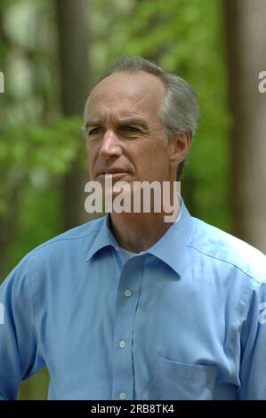 Gros plans du secrétaire Dirk Kempthorne lors de l'enregistrement des oiseaux migrateurs Banque D'Images